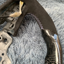 Lade das Bild in den Galerie-Viewer, TTD Craft Cadillac 2020-2025 CT4 CT4-V Blackwing/CT5 CT5-V Blackwing/2019-2025 XT4 Carbon Faserlenkrad