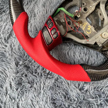 Carregar imagem no visualizador da galeria, Volante de fibra de carbono TTD Craft 2003-2009 Mazda 3