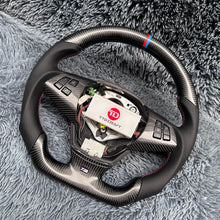 Carregar imagem no visualizador da galeria, Volante de fibra de carbono TTD Craft BMW X3 X5 X6 E83 E70 E71 E72