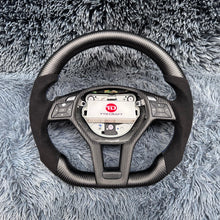 Lade das Bild in den Galerie-Viewer, TTD Craft Benz C63AMG W176 W204AMG W212 W218 C117 E350 SL63 R231 X156 GLA45AMG SLAMG Carbonfaser-Lenkrad