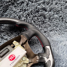 Lade das Bild in den Galerie-Viewer, TTD Craft 2. Gen Honda 2002-2006 CRV Carbonfaserlenkrad