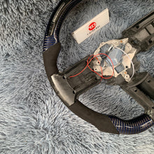 Carregar imagem no visualizador da galeria, Volante de fibra de carbono TTD Craft 2010-2014 Mustang GT Shelby GT500