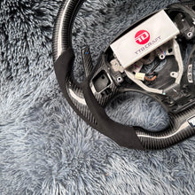 Carregar imagem no visualizador da galeria, Volante de fibra de carbono TTD Craft Lexus 2006-2013 IS250 IS350 ISF