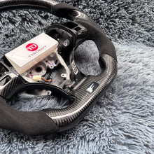 Carregar imagem no visualizador da galeria, Volante de fibra de carbono TTD Craft Lexus 2006-2013 IS250 IS350 ISF