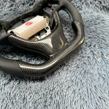 Lade das Bild in den Galerie-Viewer, TTD Craft BMW F10 F11 F07 F06 F12 F13 F01 F02 F03 F04 Kohlefaserlenkrad