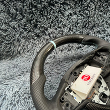 Lade das Bild in den Galerie-Viewer, TTD Craft BMW F10 F11 F07 F06 F12 F13 F01 F02 F03 F04 Kohlefaserlenkrad