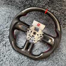 Carregar imagem no visualizador da galeria, Volante de fibra de carbono TTD Craft 2018-2023 Mustang
