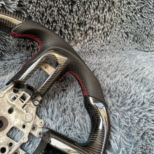Carregar imagem no visualizador da galeria, Volante de fibra de carbono TTD Craft 2018-2023 Mustang