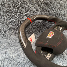 Lade das Bild in den Galerie-Viewer, TTD Craft Cadillac 2020-2025 CT4 CT4-V Blackwing/CT5 CT5-V Blackwing/2019-2025 XT4 Carbon Faserlenkrad