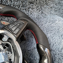 Lade das Bild in den Galerie-Viewer, TTD Craft Benz W205 W166 W176 W117 W218 C218 W246 Lenkrad aus Carbonfaser