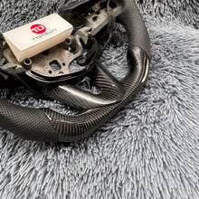 Lade das Bild in den Galerie-Viewer, TTD Craft Cadillac 2020-2025 CT4 CT4-V Blackwing/CT5 CT5-V Blackwing/2019-2025 XT4 Carbon Faserlenkrad