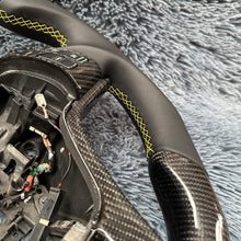 Carregar imagem no visualizador da galeria, Volante de fibra de carbono TTD Craft 2007-2011 CRV EX LX SE