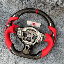 Cargar imagen en el visor de la galería, Volante de fibra de carbono TTD Craft Nissan 2009-2020 370Z