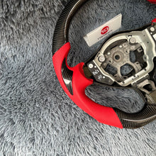 Carregar imagem no visualizador da galeria, Volante de fibra de carbono TTD Craft Nissan Z34
