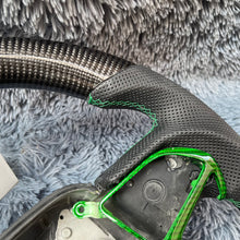 Carregar imagem no visualizador da galeria, Volante de fibra de carbono TTD Craft Dodge 2016-2023 Charger Challenger / 2014-2023 Durango
