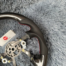 Cargar imagen en el visor de la galería, Volante de fibra de carbono TTD Craft Corvette C5 1997-2005