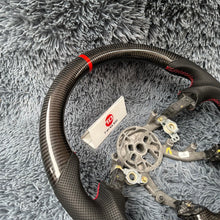 Cargar imagen en el visor de la galería, Volante de fibra de carbono TTD Craft Corvette C5 1997-2005
