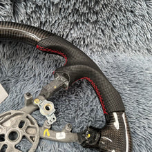 Cargar imagen en el visor de la galería, Volante de fibra de carbono TTD Craft Corvette C5 1997-2005