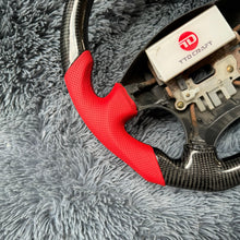 Загрузить изображение в средство просмотра галереи, TTD Craft Honda 1997-2001 Civic Carbon Fiber Steering Wheel
