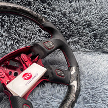 Lade das Bild in den Galerie-Viewer, TTD Craft 2003-2007 Hummer H2 Carbonfaserlenkrad