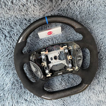 Carregar imagem no visualizador da galeria, Volante de fibra de carbono Mustang TTD Craft 1999-2004