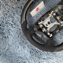 Carregar imagem no visualizador da galeria, Volante de fibra de carbono Mustang TTD Craft 1999-2004
