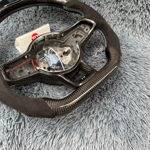 Cargar imagen en el visor de la galería, Volante de fibra de carbono TTD Craft Mk7 GTI /R Jetta 2019-2020