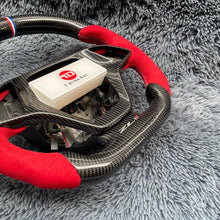 Carregar imagem no visualizador da galeria, Volante de fibra de carbono TTD Craft 2014-2019 Corvette C7