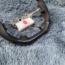 Cargar imagen en el visor de la galería, Volante de fibra de carbono TTD Craft para Jeep Cherokee/Grand Cherokee 2005-2010