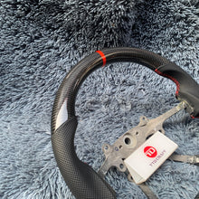 Cargar imagen en el visor de la galería, Volante de fibra de carbono TTD Craft para Jeep Cherokee/Grand Cherokee 2005-2010