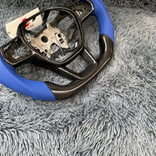 Cargar imagen en el visor de la galería, Volante de fibra de carbono TTD Craft 6ta generación 2023+ CRV