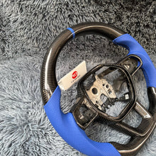 Cargar imagen en el visor de la galería, Volante de fibra de carbono TTD Craft 6ta generación 2023+ CRV