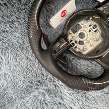 Lade das Bild in den Galerie-Viewer, TTD Craft Audi A3 A4 A5 A6 A7 A8 S3 S4 S5 S6 S7 S8 RS3 RS4 RS5 RS6 SQ5 Kohlefaserlenkrad