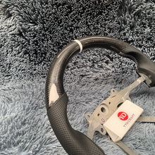 Carregar imagem no visualizador da galeria, TTD Craft 2005-2007 Jeep Cherokee/Grand Cherokee Volante de fibra de carbono