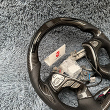 Cargar imagen en el visor de la galería, Volante de fibra de carbono TTD Craft para Infiniti QX60 (2013-2020), Q70 Q70L (2013-2022), M25 M35 M37 M56 (2011-2019)