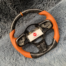 Cargar imagen en el visor de la galería, Volante de fibra de carbono TTD Craft Mitsubishi Evolution 2008-2015 EVO X