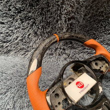 Cargar imagen en el visor de la galería, Volante de fibra de carbono TTD Craft Mitsubishi Evolution 2008-2015 EVO X