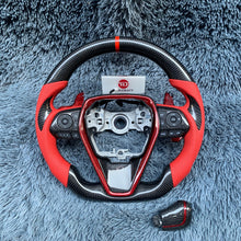Lade das Bild in den Galerie-Viewer, TTD Craft Toyota 2018-2024 Camry SE XSE TRD V6 VENZA Carbonfaserlenkrad