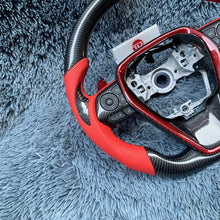 Carregar imagem no visualizador da galeria, Volante de fibra de carbono TTD Craft 8ª geração Camry 2018 - 2024 SE XSE TRD V6 V4 Avalon Venza