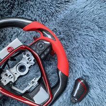 Lade das Bild in den Galerie-Viewer, TTD Craft Toyota 2018-2024 Camry SE XSE TRD V6 VENZA Carbonfaserlenkrad