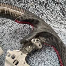Cargar imagen en el visor de la galería, TTD Craft 2020-2024 Highlander / 2021-2024 Sennia Volante de fibra de carbono