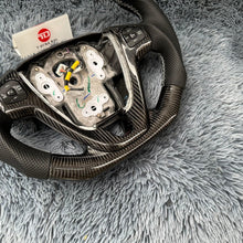 Cargar imagen en el visor de la galería, Volante de fibra de carbono TTD Craft Ford USA versión Fiesta