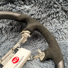 Carregar imagem no visualizador da galeria, Volante de fibra de carbono Mustang TTD Craft 1999-2004