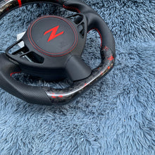 Lade das Bild in den Galerie-Viewer, TTD Craft Nissan 2010-2019 Juke Carbonfaserlenkrad