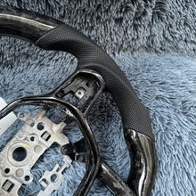 Cargar imagen en el visor de la galería, Volante de fibra de carbono TTD Craft Acura 2023-2025 Integra