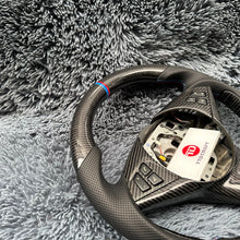 Cargar imagen en el visor de la galería, TTD Craft BMW SERIE 5 E60 E61 / SERIE 6 E63 E64 Volante de Fibra de Carbono