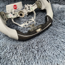 Cargar imagen en el visor de la galería, TTD Craft Lexus 2014-2024 IS 250 350 300 CT200h RC NX 200T RC RCF F volante deportivo de fibra de carbono