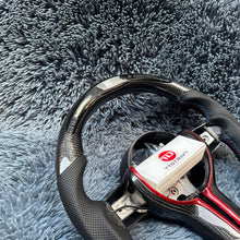 Carregar imagem no visualizador da galeria, TTD Craft BMW M5 M6 F10 F11 F06 F12 F13 F01 F02 F03 F04 F85 F86 Volante de fibra de carbono