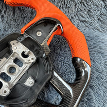 Carregar imagem no visualizador da galeria, Volante de fibra de carbono TTD Craft Dodge 2016-2023 Charger Challenger / 2014-2023 Durango