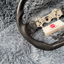Lade das Bild in den Galerie-Viewer, TTD Craft Subaru 2015-2021 WRX/STI Carbonfaserlenkrad